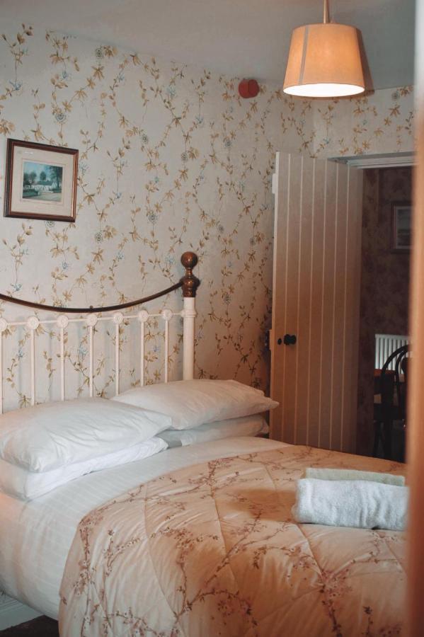 Basil Sheils B&B Accommodation Armagh Extérieur photo