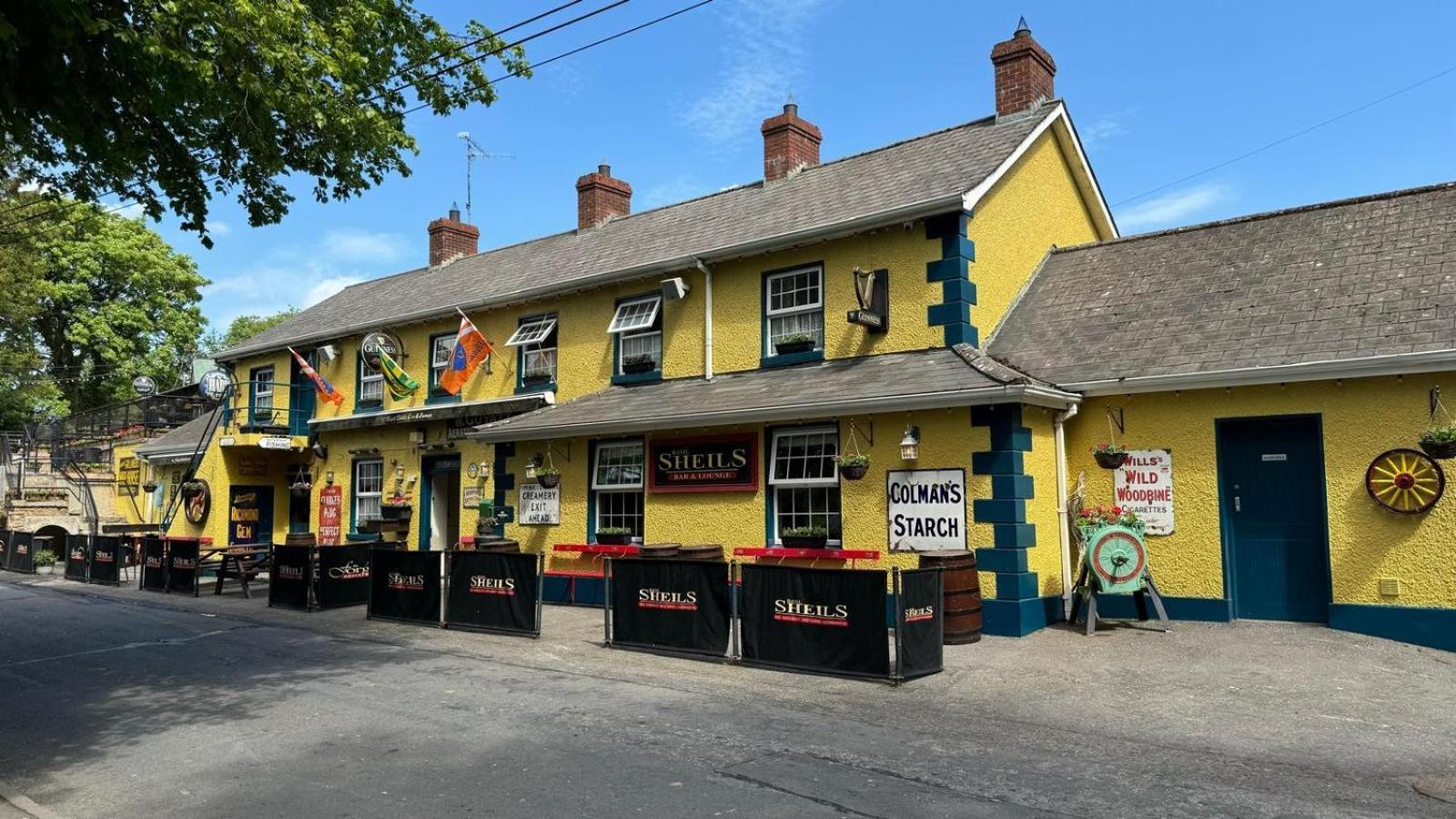 Basil Sheils B&B Accommodation Armagh Extérieur photo